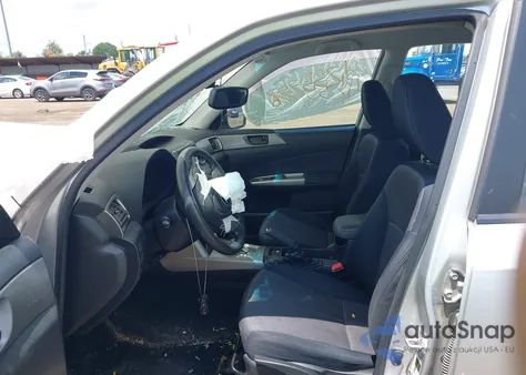 2009 Subaru Forester 2.5X z USA, uszkodzony, nr VIN JF2SH616X9H793749